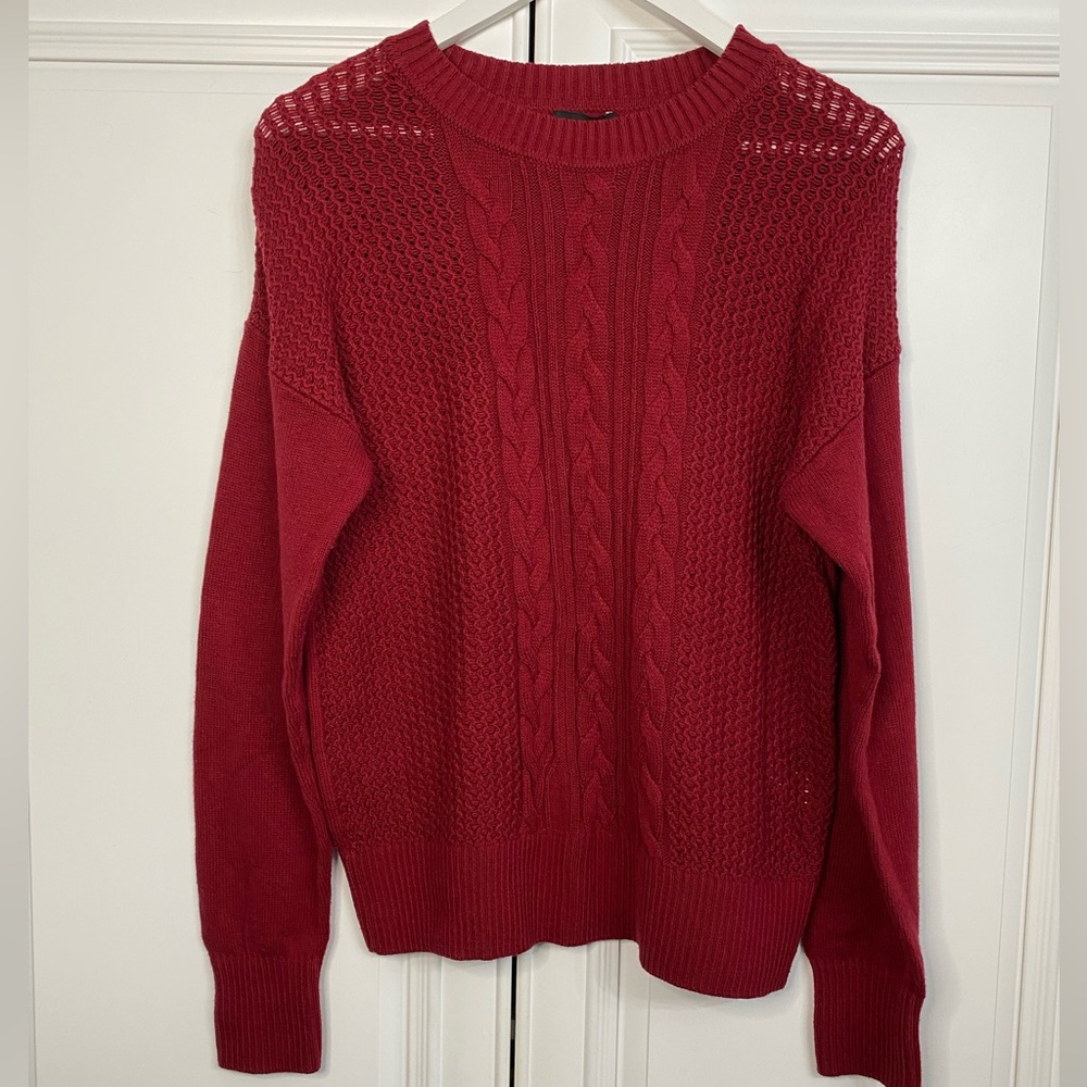 Banana Republic Size Medium Red Crew Neck Cable Knit Sweater Cotton Blend